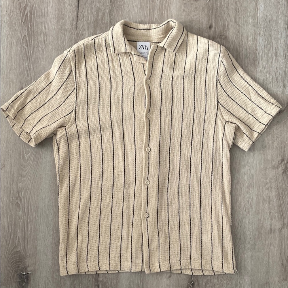 Zara Men's Beige Striped Shirt